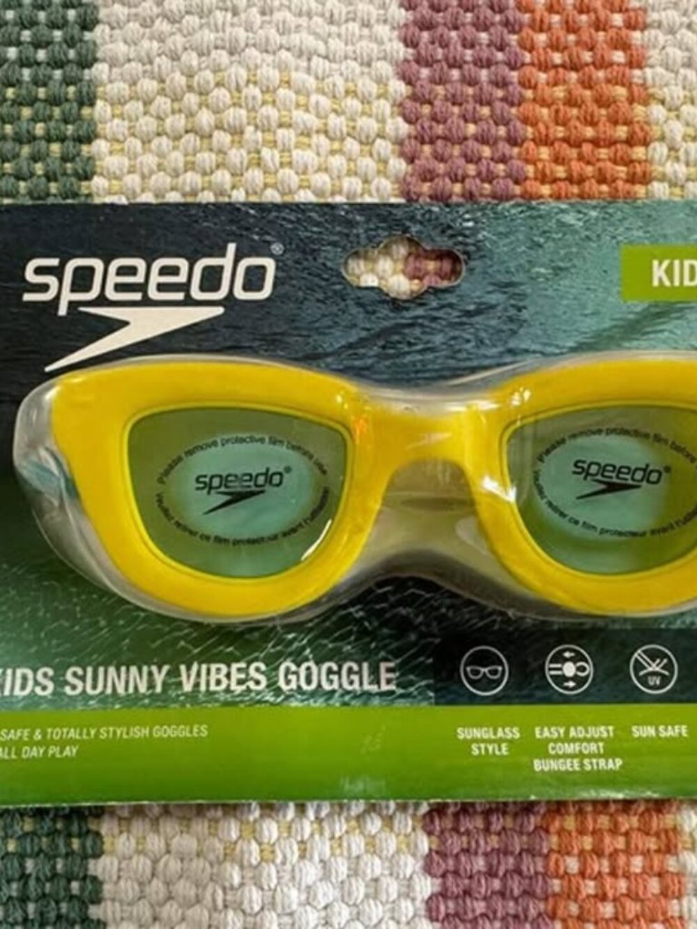 Brand New in Package Speedo Kids Sunny Vibes Goggles Yellow.